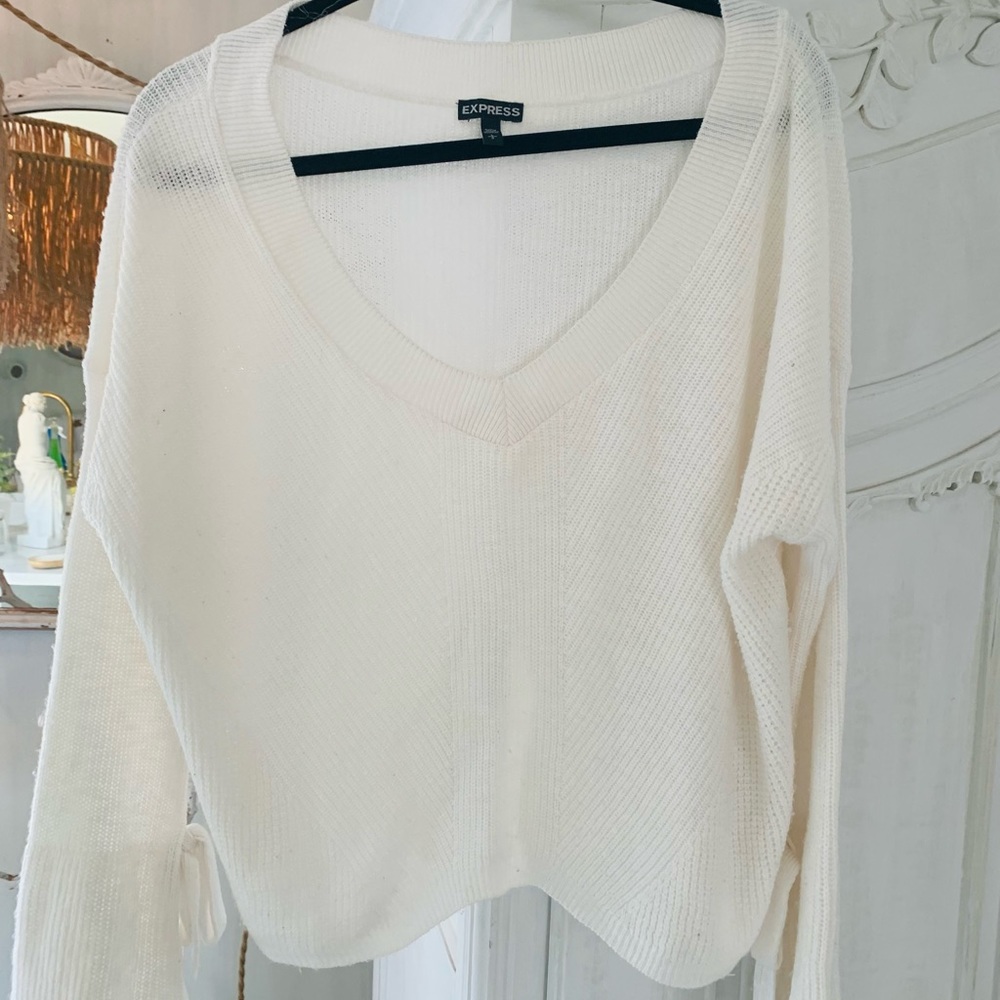 Cute express sweater size L
